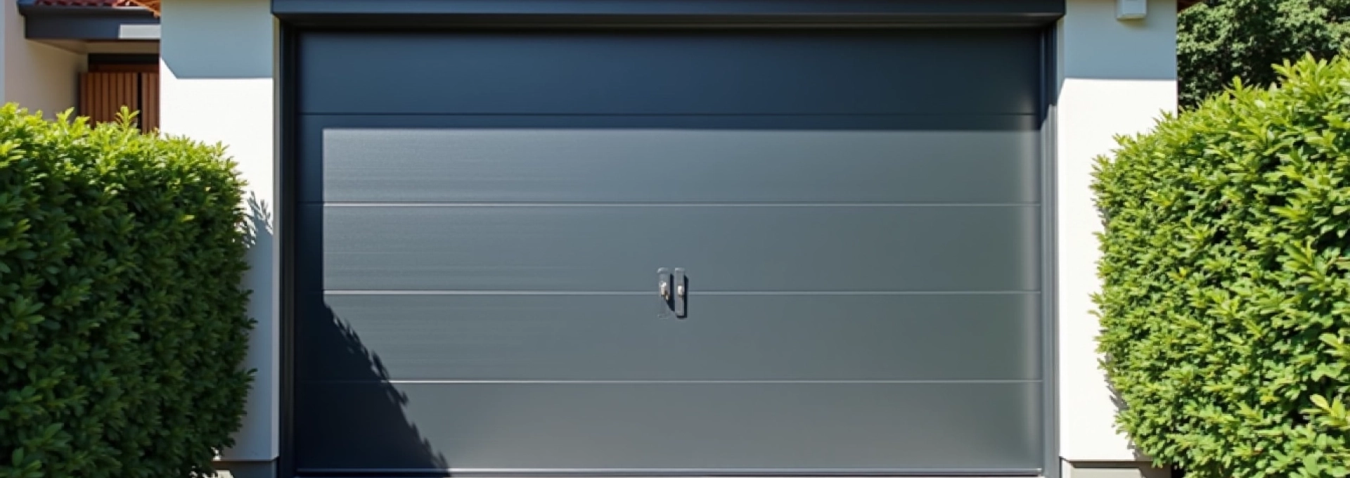 porte-de-garage-cassee-a-qui-la-reparation